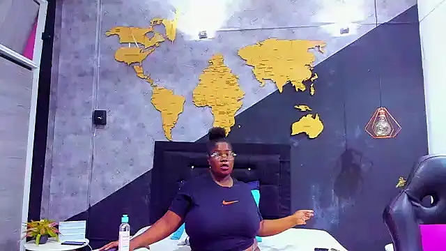 Maiam  Rossi online show from 15, 10, 2025