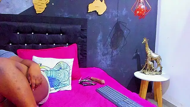 Maiam  Rossi online show from 2, 12, 2025