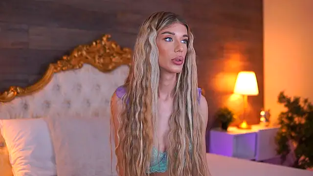 EllieRedd online show from 4, 11, 2025