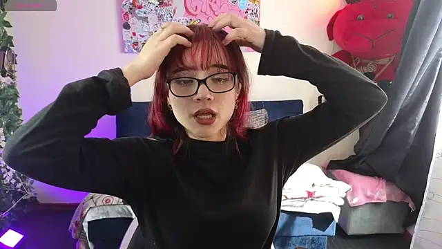 Snapshot of MiaVelvetDoll chatting on 6, 5, 2026 MiaVelvetDoll online show from 6, 5, 2026
