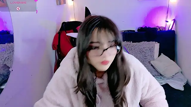 Snapshot of MiaVelvetDoll chatting on 14, 11, 2025 MiaVelvetDoll online show from 14, 11, 2025