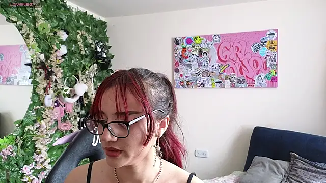Snapshot of MiaVelvetDoll chatting on 23, 5, 2026 MiaVelvetDoll online show from 23, 5, 2026