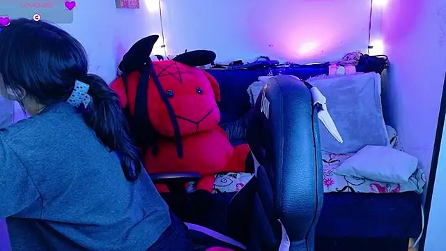 Snapshot of MiaVelvetDoll chatting on 20, 9, 2025 MiaVelvetDoll online show from 20, 9, 2025