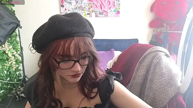 Snapshot of MiaVelvetDoll chatting on 22, 4, 2026 MiaVelvetDoll online show from 22, 4, 2026