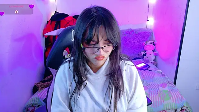 Snapshot of MiaVelvetDoll chatting on 1, 10, 2025 MiaVelvetDoll online show from 1, 10, 2025