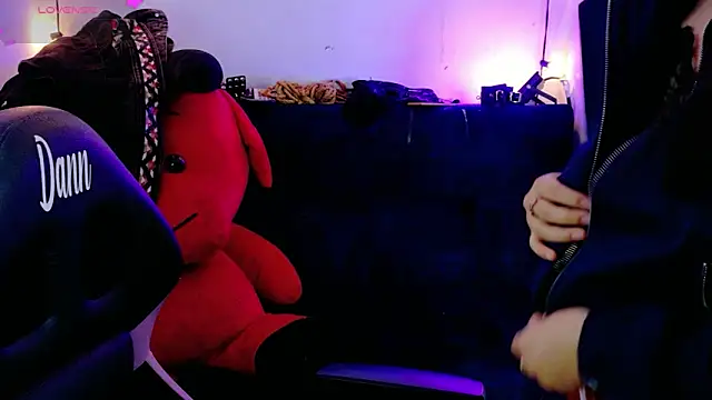 Snapshot of MiaVelvetDoll chatting on 27, 11, 2025 MiaVelvetDoll online show from 27, 11, 2025