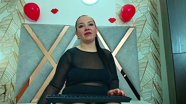 CharlotteSchmidtt online show from 11, 2, 2026