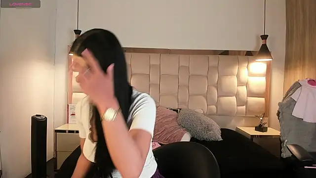 EmmaStonns online show from 2, 4, 2026