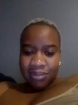 SEXYHUGEASS21 online show from 17, 5, 2026