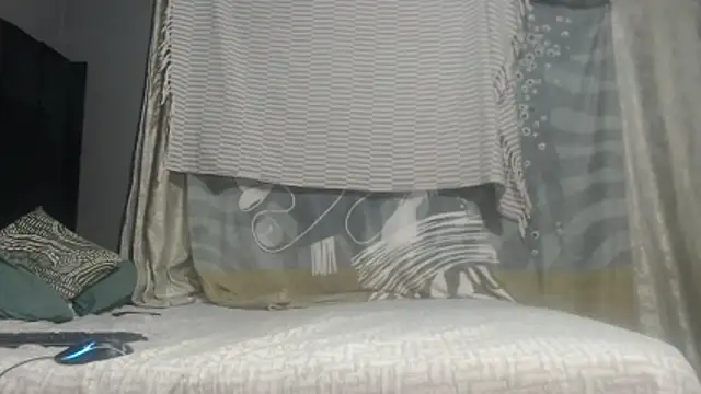 SEXYHUGEASS21 online show from 31, 3, 2026