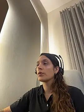 Sophia House  online show from 3, 2, 2026