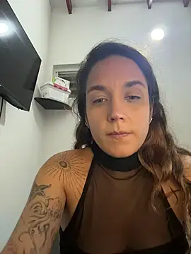 Sophia House  online show from 25, 10, 2025