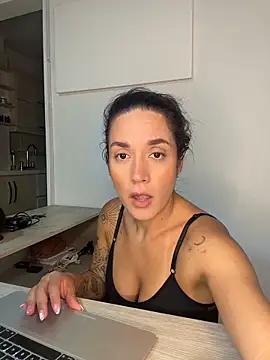 Sophia House  online show from 19, 4, 2026