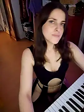 BelleFelicitas online show from 22, 12, 2025