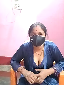 PriyaLove02 online show from 23, 3, 2026