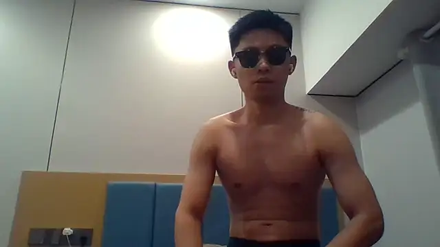 Snapshot of jensenyep chatting on 21, 10, 2025 jensenyep online show from 21, 10, 2025