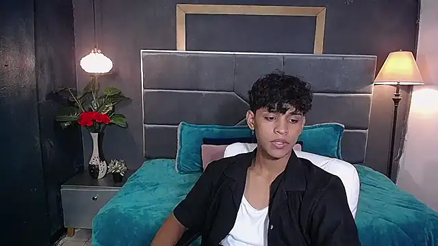 Snapshot of jhos_padill chatting on 11, 7, 2026 jhos padill online show from 11, 7, 2026