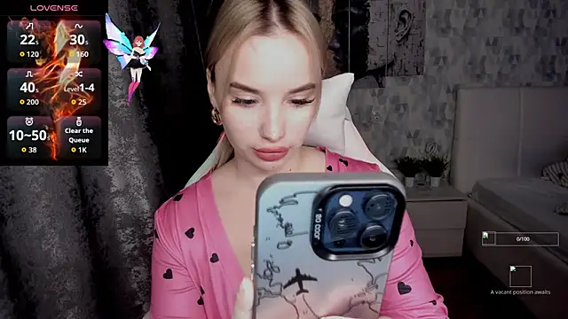 KiraKrox online show from 20, 10, 2025