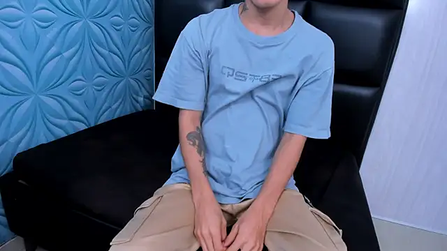 LittleMax23 online show from 11, 10, 2025