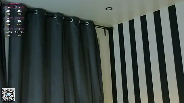 LorinaMaffitt online show from 12, 11, 2025