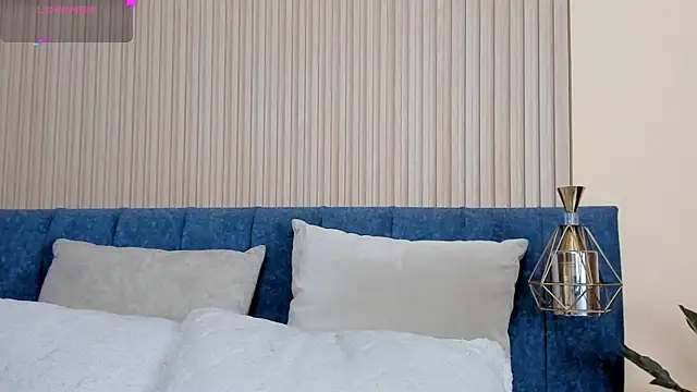 angel ponce online show from 10, 9, 2025