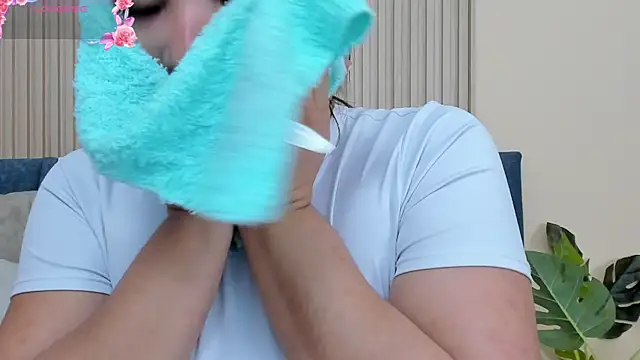 angel ponce online show from 18, 10, 2025