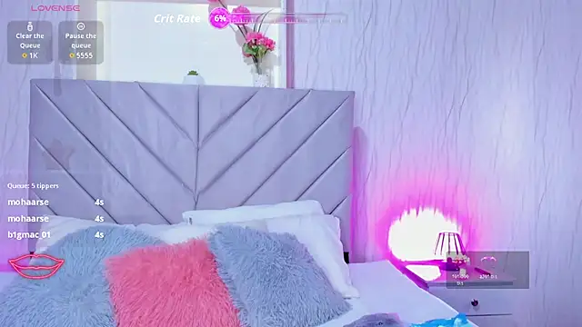 Victoria Guzman online show from 7, 11, 2025