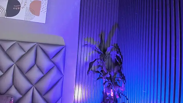 Kitty Dollyy online show from 12, 11, 2025