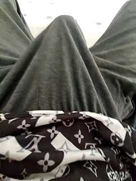 RaoufDz17cm online show from 25, 9, 2025