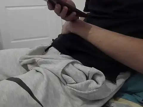 RaoufDz17cm online show from 9, 10, 2025