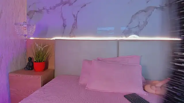 Celeste-Evanns online show from 26, 9, 2025