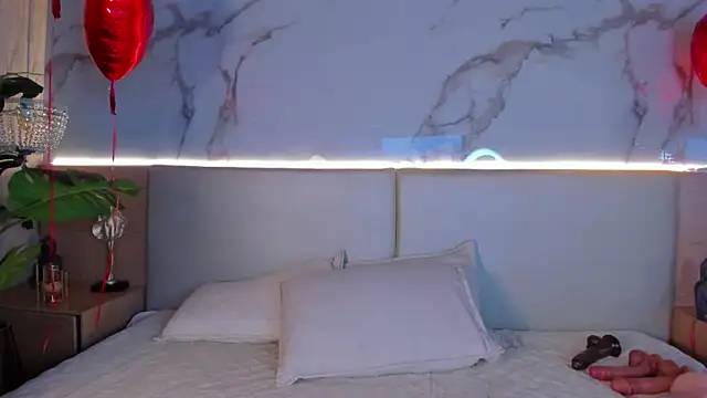 Celeste-Evanns online show from 13, 2, 2026