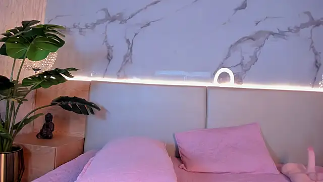 Celeste-Evanns online show from 27, 10, 2025