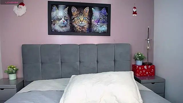 tiiny emilly online show from 2, 12, 2025