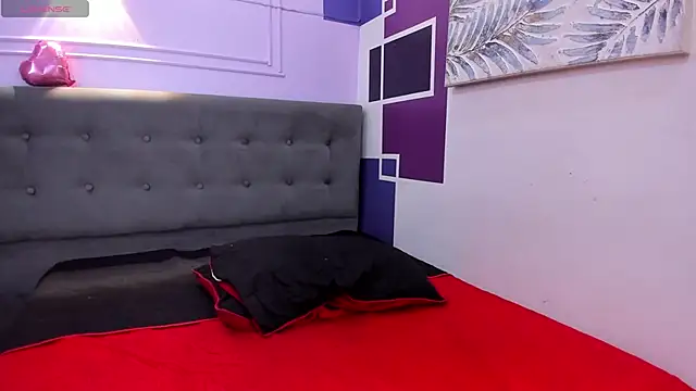 tiiny emilly online show from 6, 10, 2025