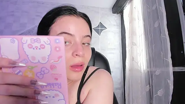 Snapshot of ChannelWhite_ chatting on 26, 9, 2025 ChannelWhite online show from 26, 9, 2025