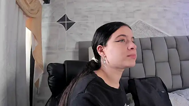 Snapshot of ChannelWhite_ chatting on 16, 10, 2025 ChannelWhite online show from 16, 10, 2025