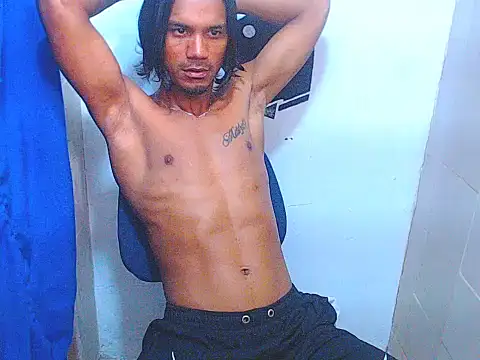 Snapshot of davidcutterr chatting on 1, 12, 2025 davidcutterr online show from 1, 12, 2025