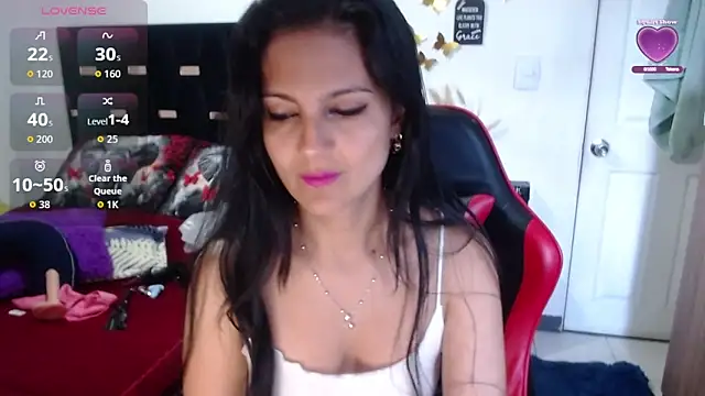 BasmaHernandez online show from 13, 11, 2025