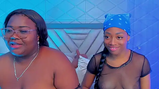 ElisabettaMonroy online show from 25, 11, 2025