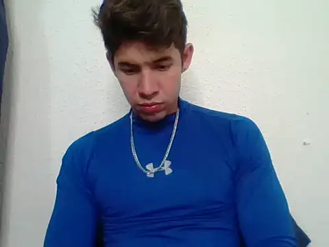 Maxtaylor18 online show from 16, 10, 2025