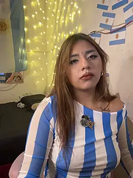 Snapshot of SoftLady_S33 chatting on 17, 7, 2026 SoftLady S33 online show from 17, 7, 2026