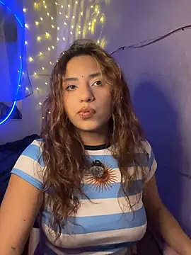 Snapshot of SoftLady_S33 chatting on 23, 6, 2026 SoftLady S33 online show from 23, 6, 2026