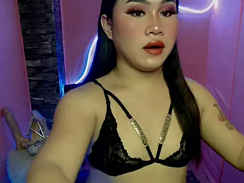 Snapshot of pretty_lassy chatting on 7, 11, 2025 pretty lassy online show from 7, 11, 2025