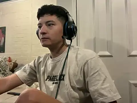 feeelipe2007 online show from 10, 9, 2025