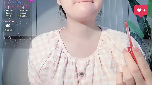 LINNIE05 online show from 29, 11, 2025