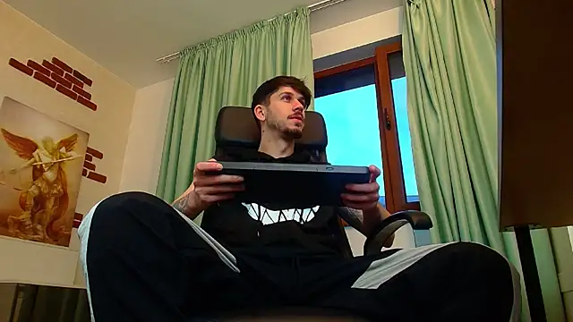 JonahShaw online show from 30, 9, 2025