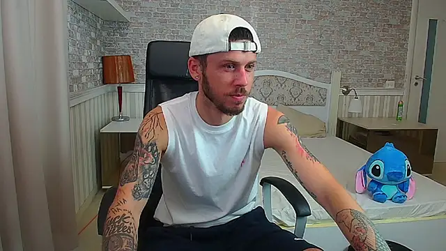 Snapshot of JonahShaw chatting on 18, 7, 2026 JonahShaw online show from 18, 7, 2026