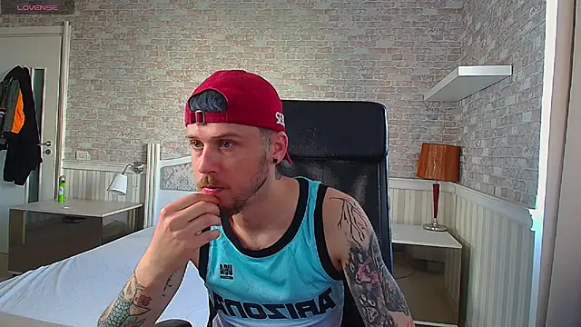 JonahShaw online show from 25, 5, 2026