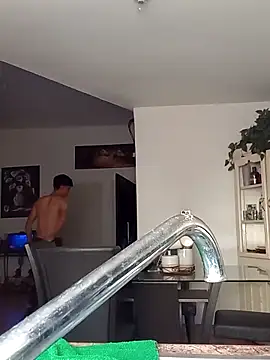 LUISSLEONN0958 online show from 9, 11, 2025